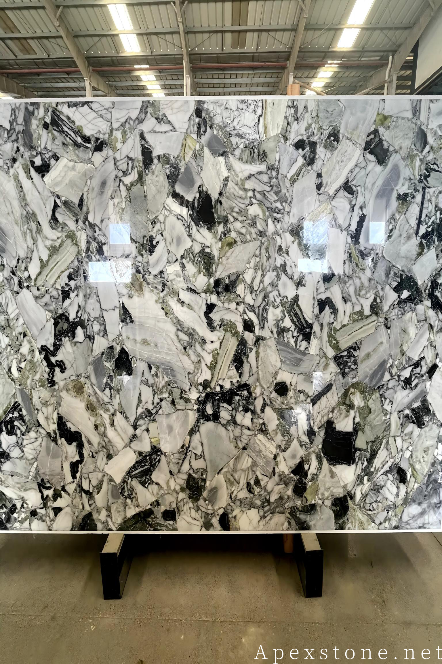 Primavera Marble: The Emerald Stone Reshaping Luxury Interiors Primavera Marble