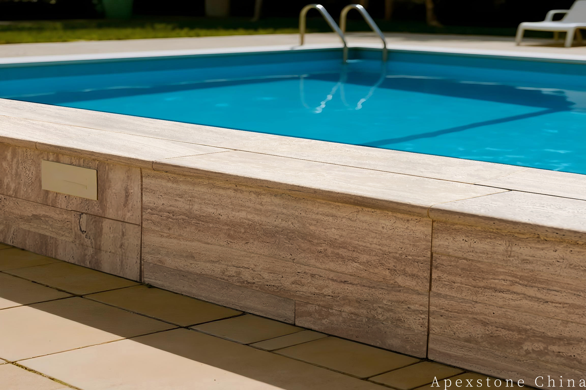 Travertine Romano pool edge with coordinated coping