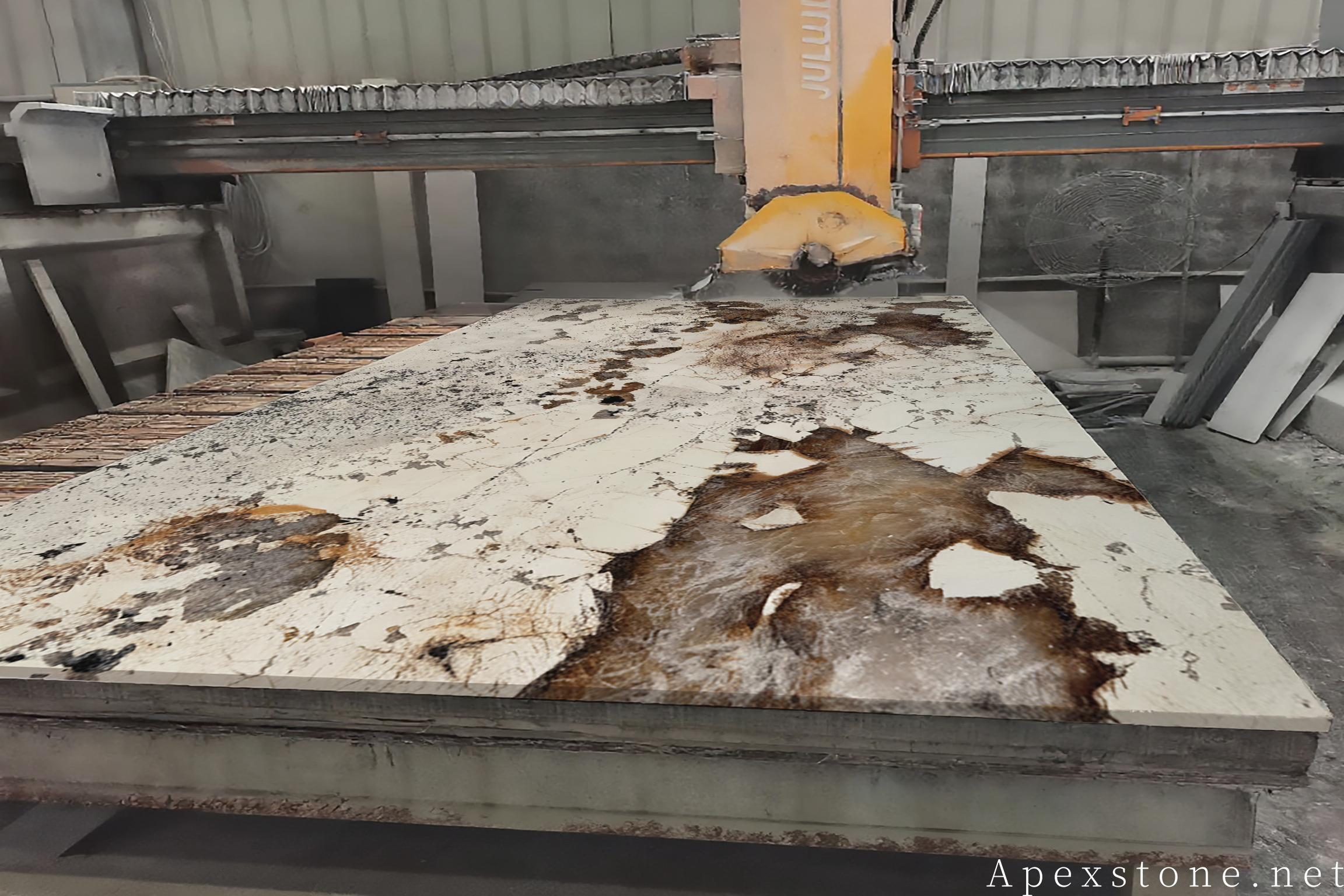 From Slab to Site: How Pandora Quartzite Countertops Are Fabricated and Packed Pandora Quartzite